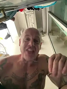 luv2masterb8247 online show from 02.20.25