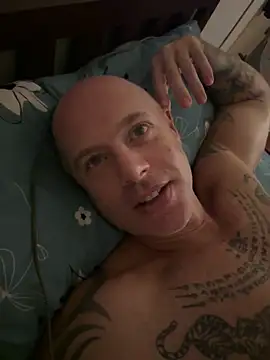 luv2masterb8247 online show from 02.21.25