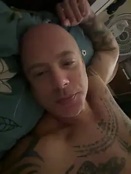 luv2masterb8247 online show from 02.24.25