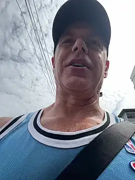 luv2masterb8247 online show from 02.26.25