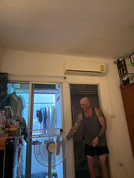 luv2masterb8247 online show from 02.27.25