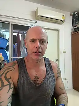 luv2masterb8247 online show from 03.05.25