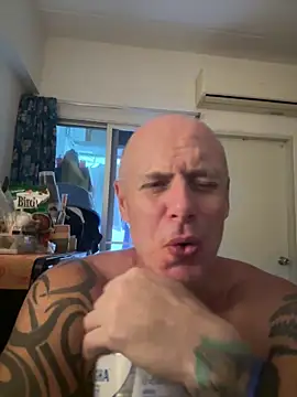 luv2masterb8247 online show from 03.11.25