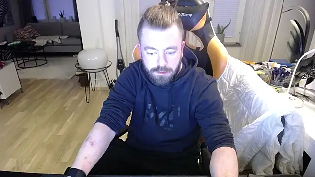 Sebuleczek online show from 02.28.25