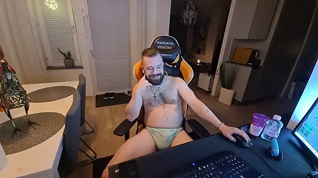 Sebuleczek online show from 03.22.25