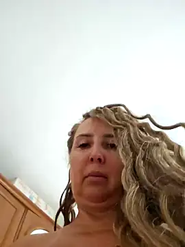 Snapshot of MariaRichi_ chatting on 09.24.25 MariaRichi  online show from 09.24.25