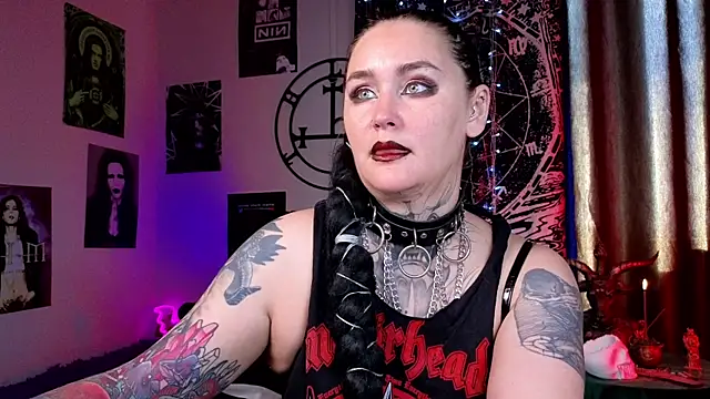 Snapshot of Emmybrightj_ chatting on 05.25.26 Emmybrightj online show from 05.25.26