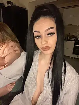 Snapshot of Gya_Rue chatting on 03.05.25 Gya Rue online show from 03.05.25