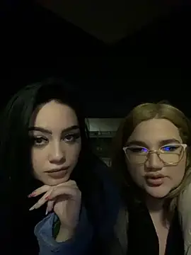 Snapshot of Gya_Rue chatting on 03.11.25 Gya Rue online show from 03.11.25