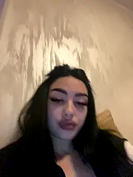 Gya Rue online show from 12.19.25