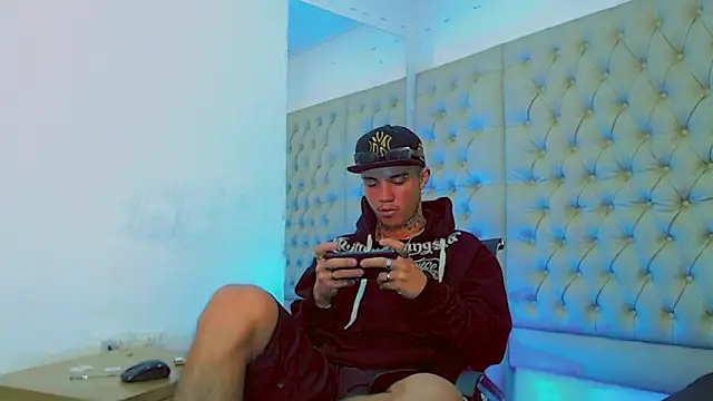 HannibalLester online show from 02.05.25