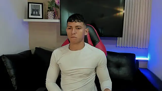 Snapshot of yei-sant chatting on 11.27.25 yei-sant online show from 11.27.25