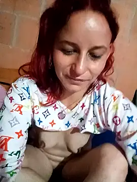 Snapshot of Rachhelle__ chatting on 12.13.24 Rachhelle online show from 12.13.24