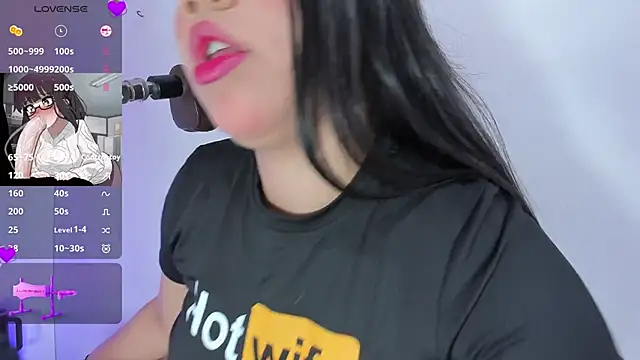 Snapshot of emma_smile chatting on 09.24.25 emma smile online show from 09.24.25