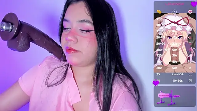 Snapshot of emma_smile chatting on 12.05.25 emma smile online show from 12.05.25