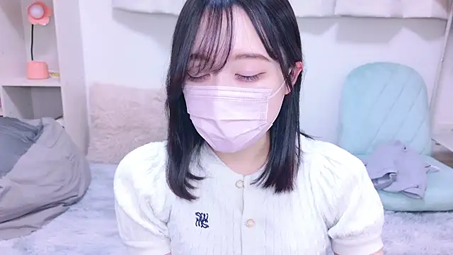 Snapshot of Yurie_ chatting on 02.09.25 Yurie online show from 02.09.25