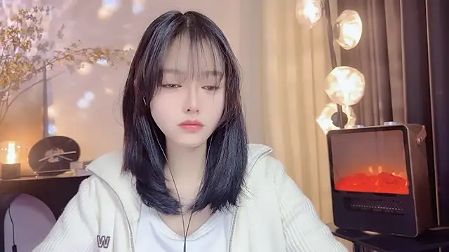xiaodaibabyy online show from 12.27.24