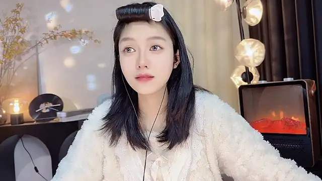 xiaodaibabyy online show from 01.08.25