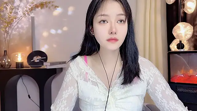 xiaodaibabyy online show from 01.31.25