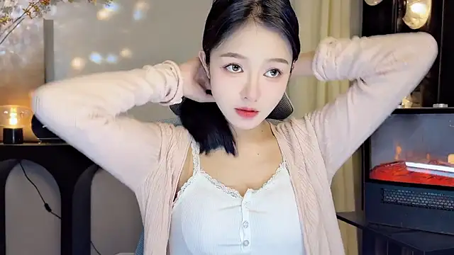 xiaodaibabyy online show from 02.10.25