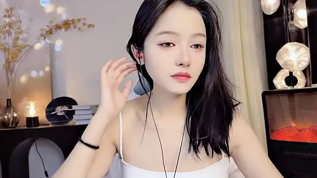 xiaodaibabyy online show from 02.28.25