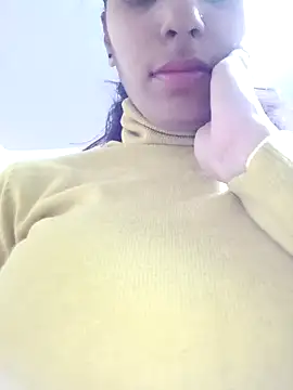 Snapshot of InLero chatting on 12.10.24 InLero online show from 12.10.24