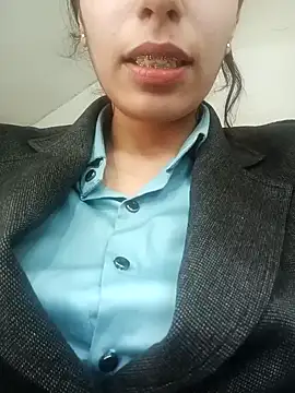 Snapshot of InLero chatting on 01.16.25 InLero online show from 01.16.25