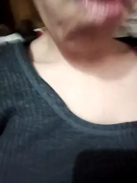 Snapshot of InLero chatting on 01.17.25 InLero online show from 01.17.25