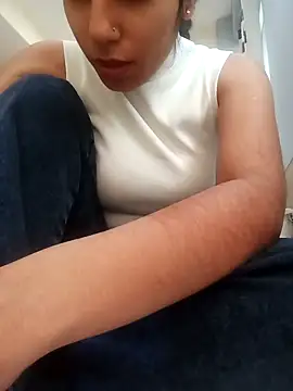 Snapshot of InLero chatting on 01.27.25 InLero online show from 01.27.25