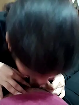 Snapshot of InLero chatting on 02.19.25 InLero online show from 02.19.25