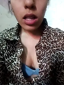 Snapshot of InLero chatting on 03.12.25 InLero online show from 03.12.25