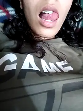 Snapshot of InLero chatting on 03.16.25 InLero online show from 03.16.25