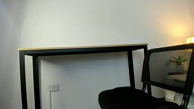 Caroline dh online show from 04.08.26