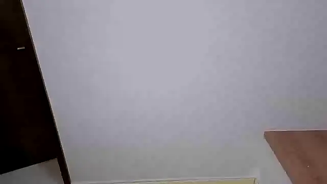 asiajustin11 online show from 12.25.24