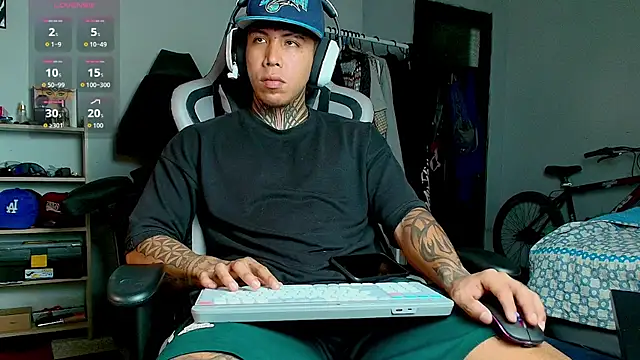 Nickhot0609 online show from 10.09.25