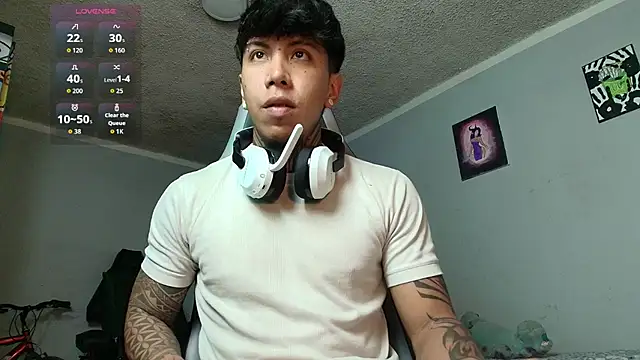 Nickhot0609 online show from 10.16.25