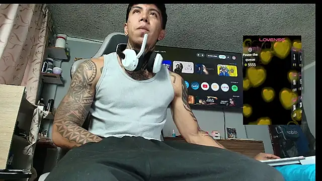 Nickhot0609 online show from 02.20.26