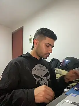 Jestebanano online show from 10.30.25