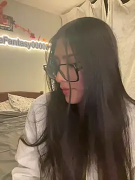 AleFantasy0001 online show from 12.19.25