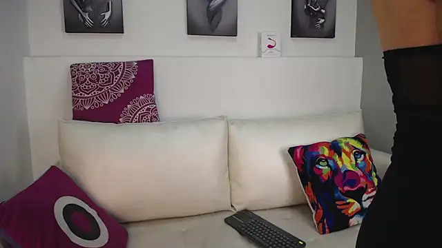 Melodi Roux online show from 03.03.25