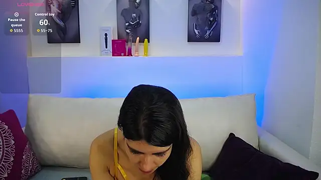 Melodi Roux online show from 09.16.25