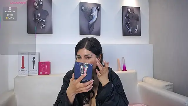 Snapshot of Melodi_Roux chatting on 01.07.26 Melodi Roux online show from 01.07.26