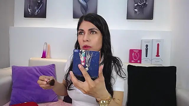 Snapshot of Melodi_Roux chatting on 01.15.26 Melodi Roux online show from 01.15.26