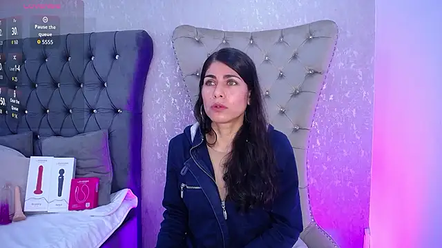 Melodi Roux online show from 03.08.26