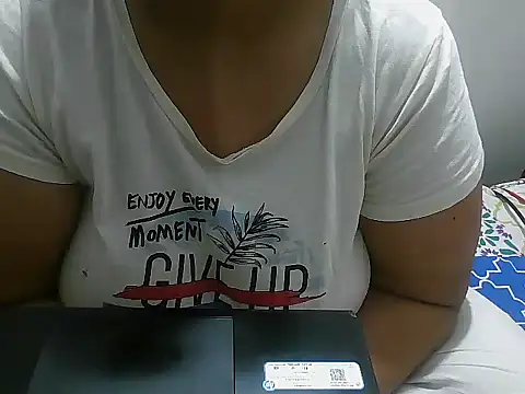 Queen of boobs01 online show from 01.15.25