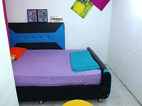 Snapshot of pitbullveryhot chatting on 12.05.24 pitbullveryhot online show from 12.05.24