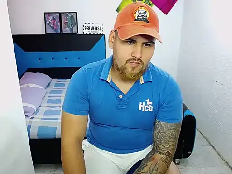 Snapshot of pitbullveryhot chatting on 12.07.24 pitbullveryhot online show from 12.07.24