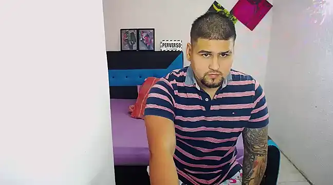 Snapshot of pitbullveryhot chatting on 03.09.25 pitbullveryhot online show from 03.09.25