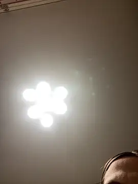 Janet Welder online show from 03.05.25