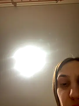 Janet Welder online show from 10.05.25